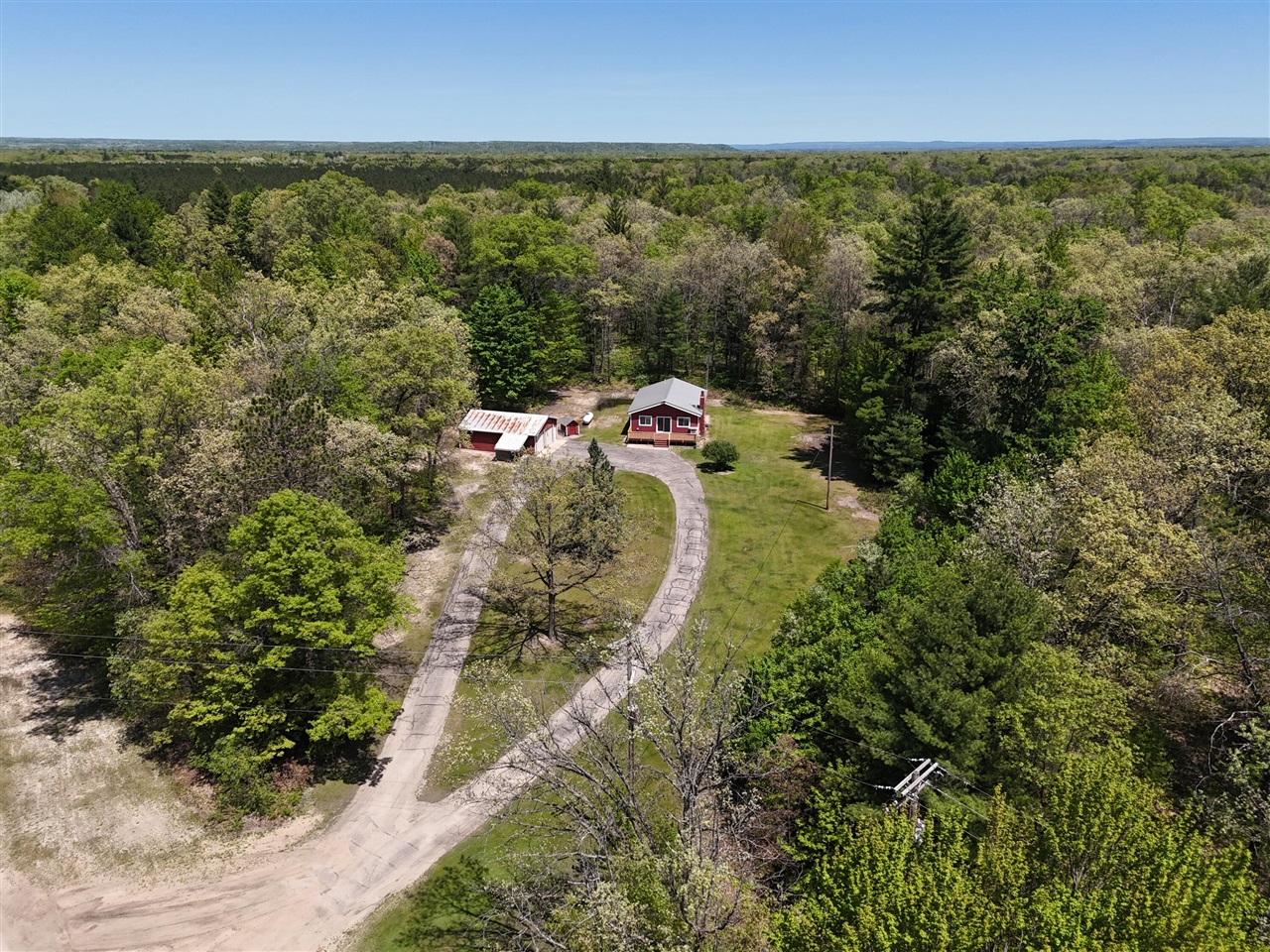 663 Seaman Road Property Photo 4