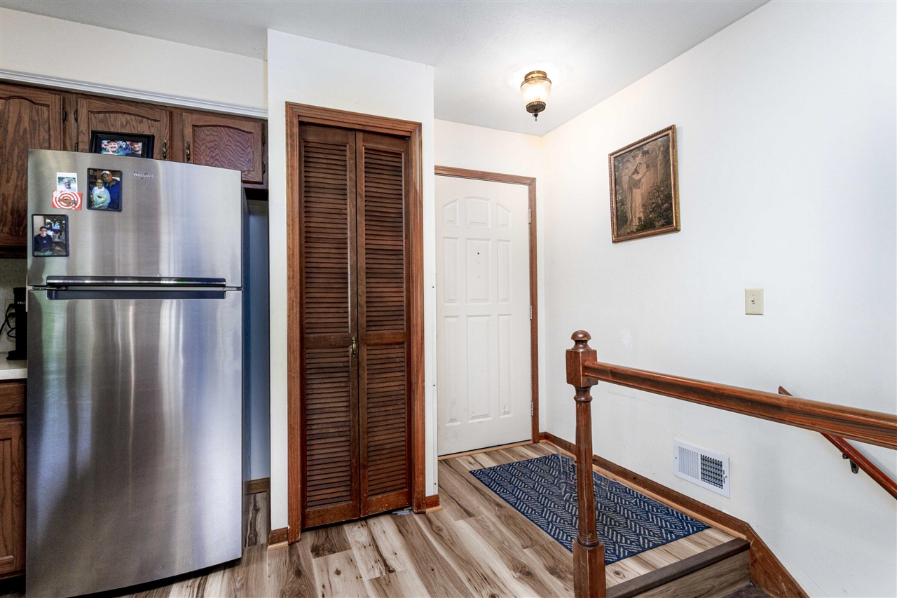 11279 Whispering Creek Drive Property Photo 2