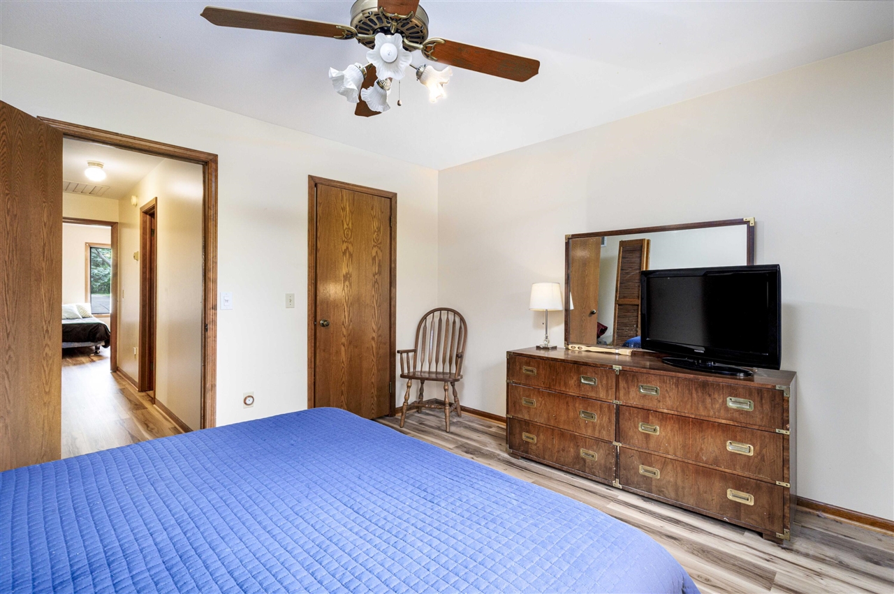 11279 Whispering Creek Drive Property Photo 13