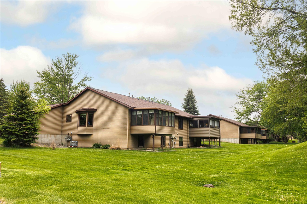 11279 Whispering Creek Drive Property Photo 34