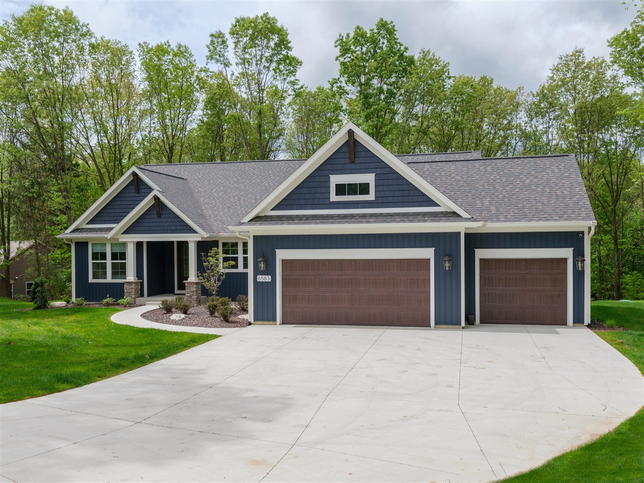 6583 W Hidden Lake Circle Property Photo 1