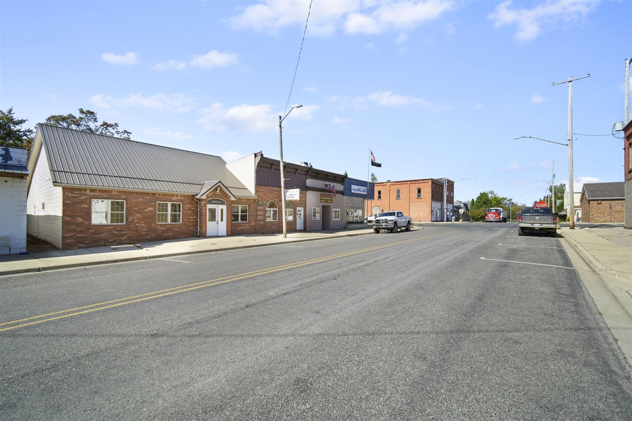 104 S Main Street Property Photo 8