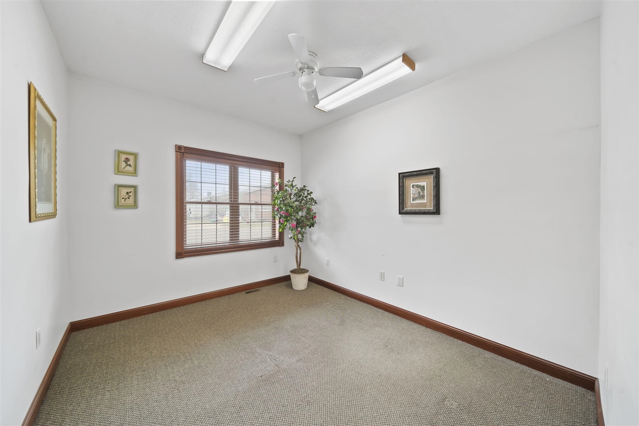 104 S Main Street Property Photo 16