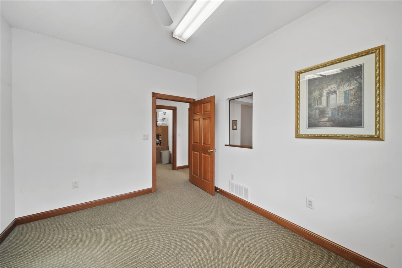 104 S Main Street Property Photo 17