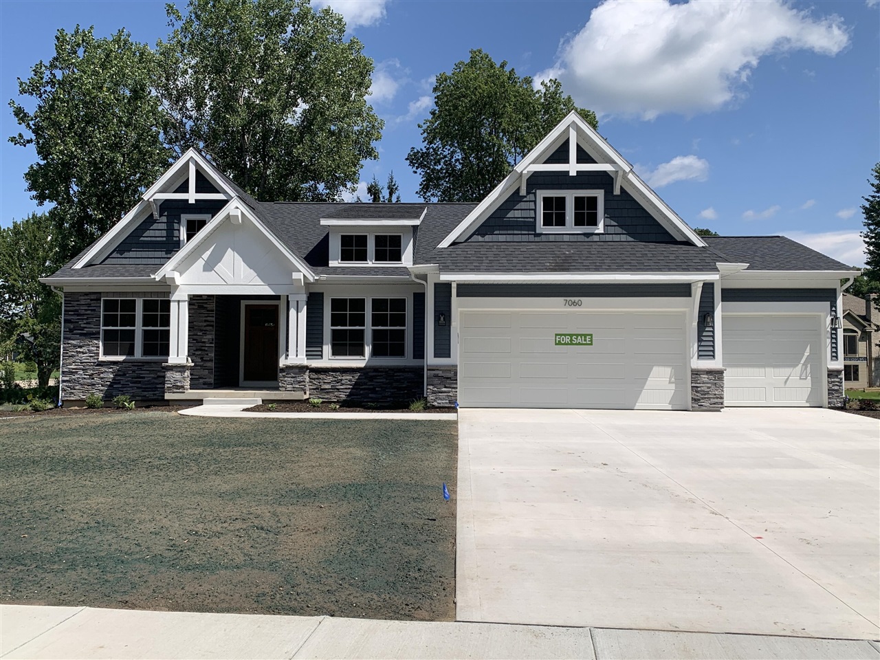 7060 Pinehurst Drive Property Photo 1