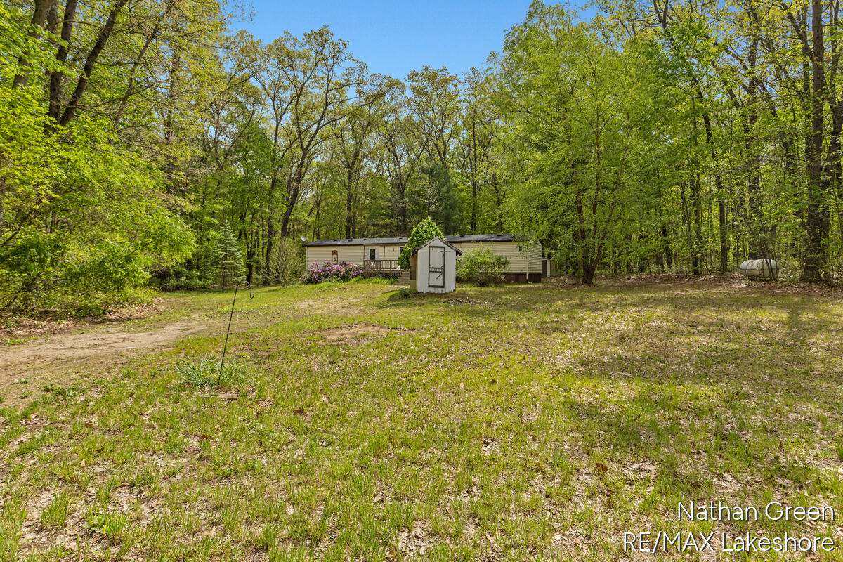 957 Maple Street Property Photo 2