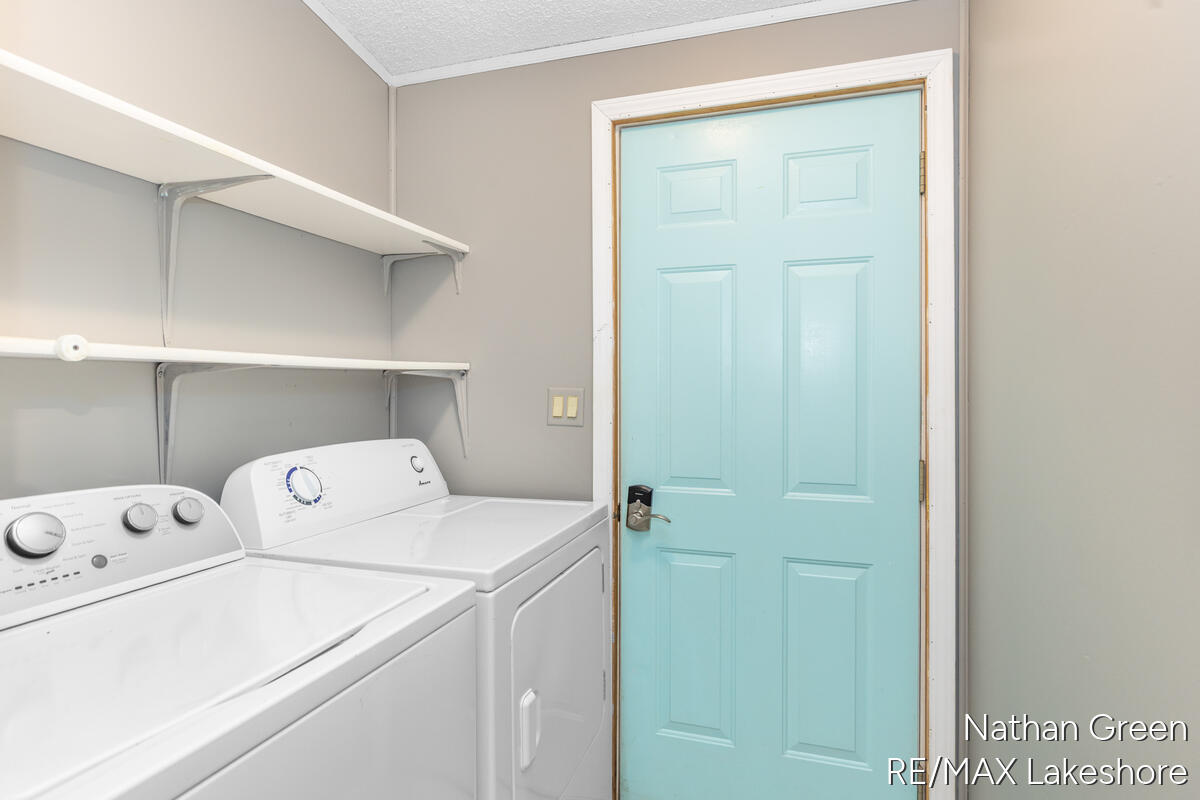 957 Maple Street Property Photo 17