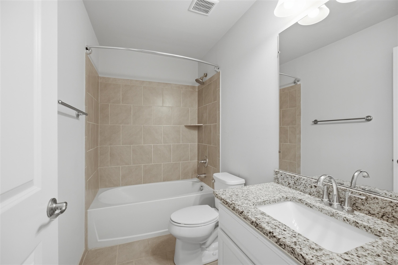 2780 Ashcombe Drive Property Photo 18