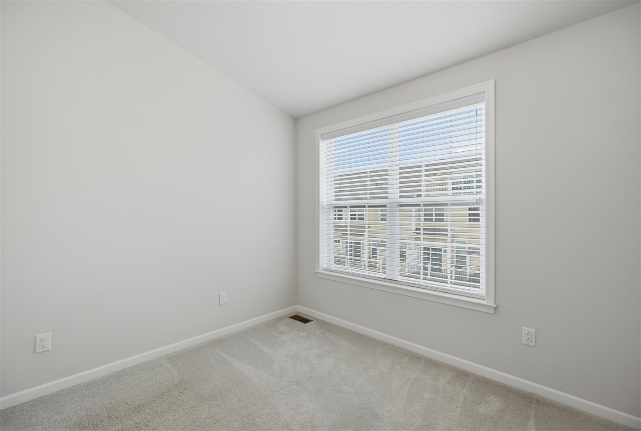 2780 Ashcombe Drive Property Photo 23