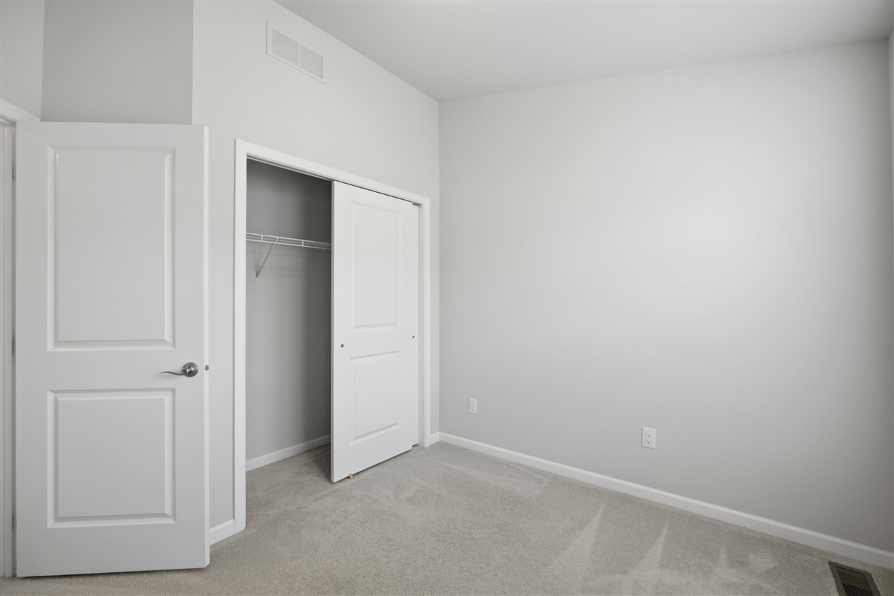 2780 Ashcombe Drive Property Photo 24