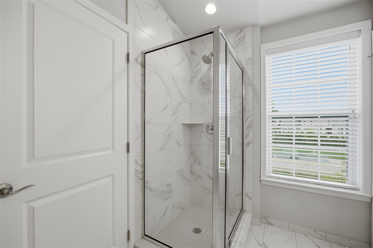 2780 Ashcombe Drive Property Photo 31