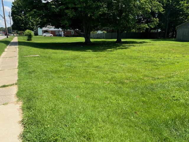 300 E Delaware Street Property Photo 1