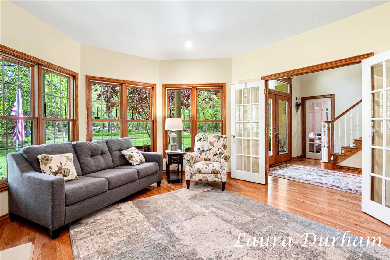 6312 Silver Lake Drive Property Photo 8