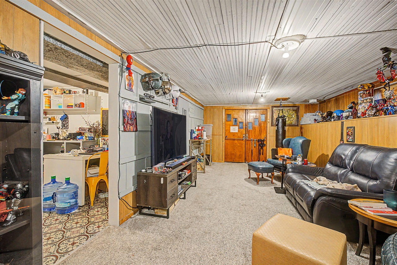 213 Palmer Street Property Photo 42