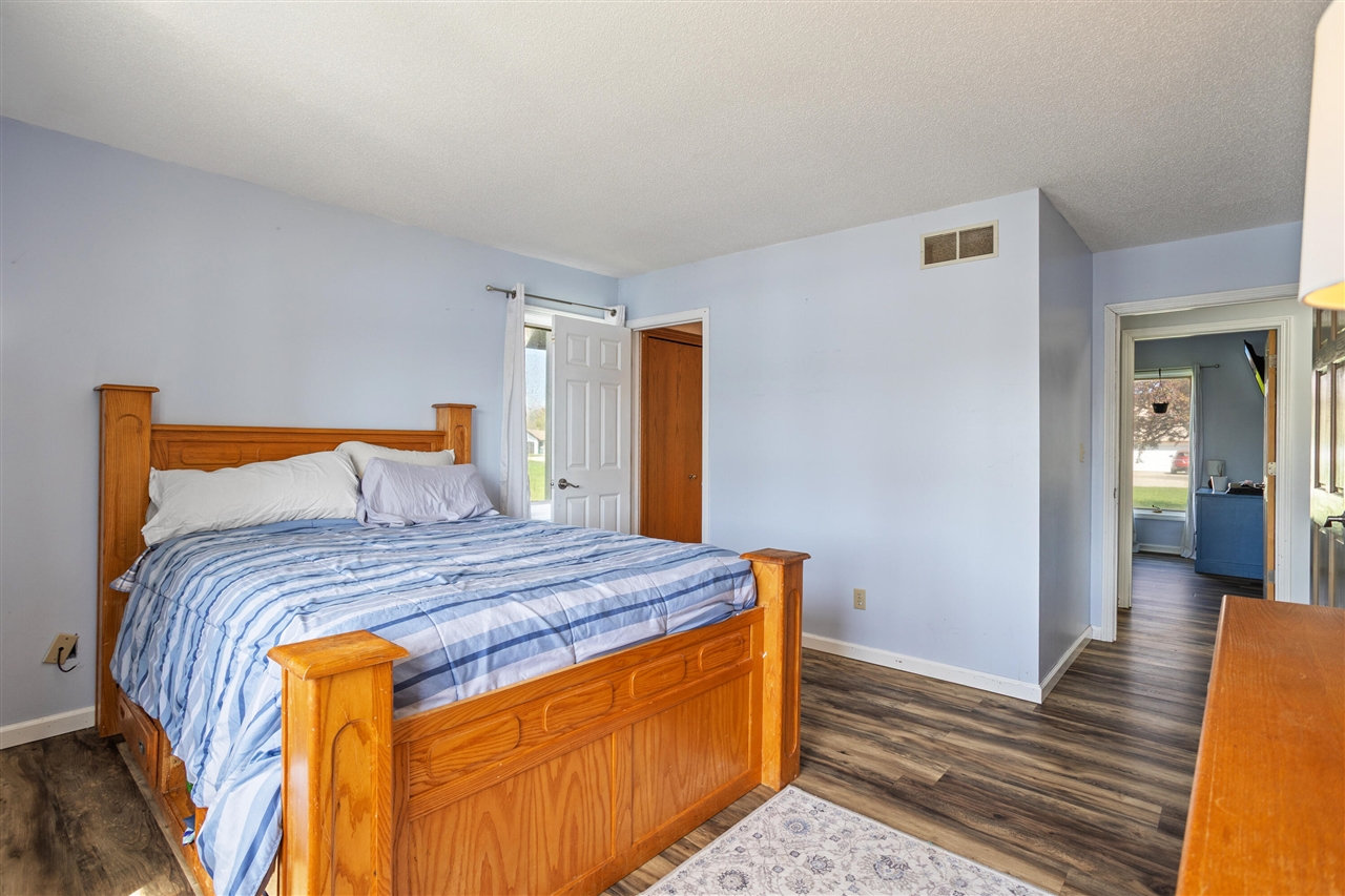 439 Simco Drive Property Photo 16