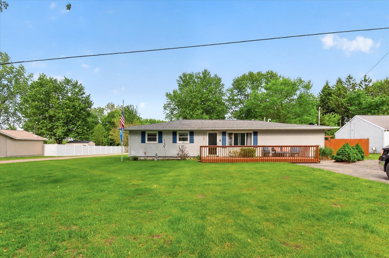 9489 Hyde Road Property Photo 5