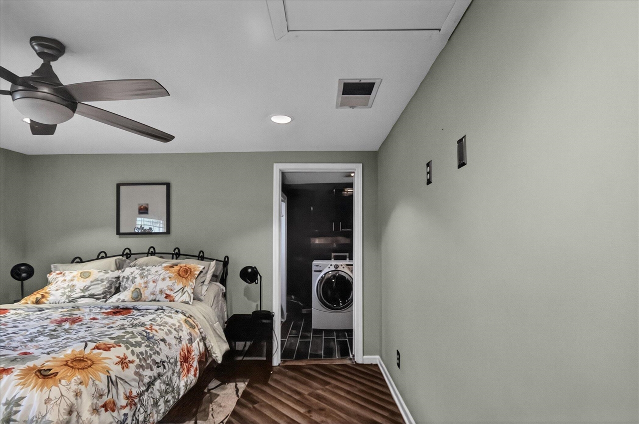 9489 Hyde Road Property Photo 22