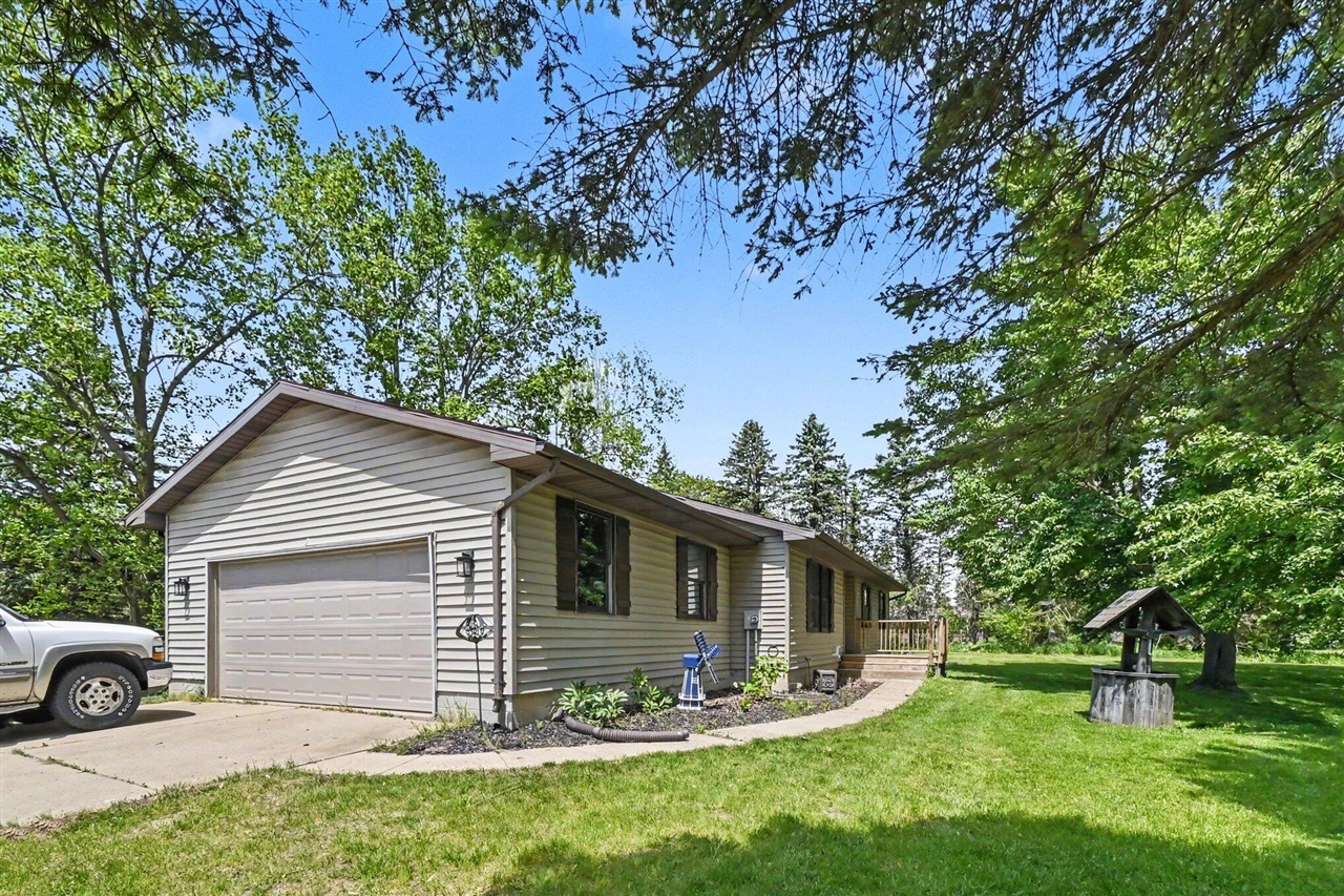 1691 N Michigan Road Property Photo 1