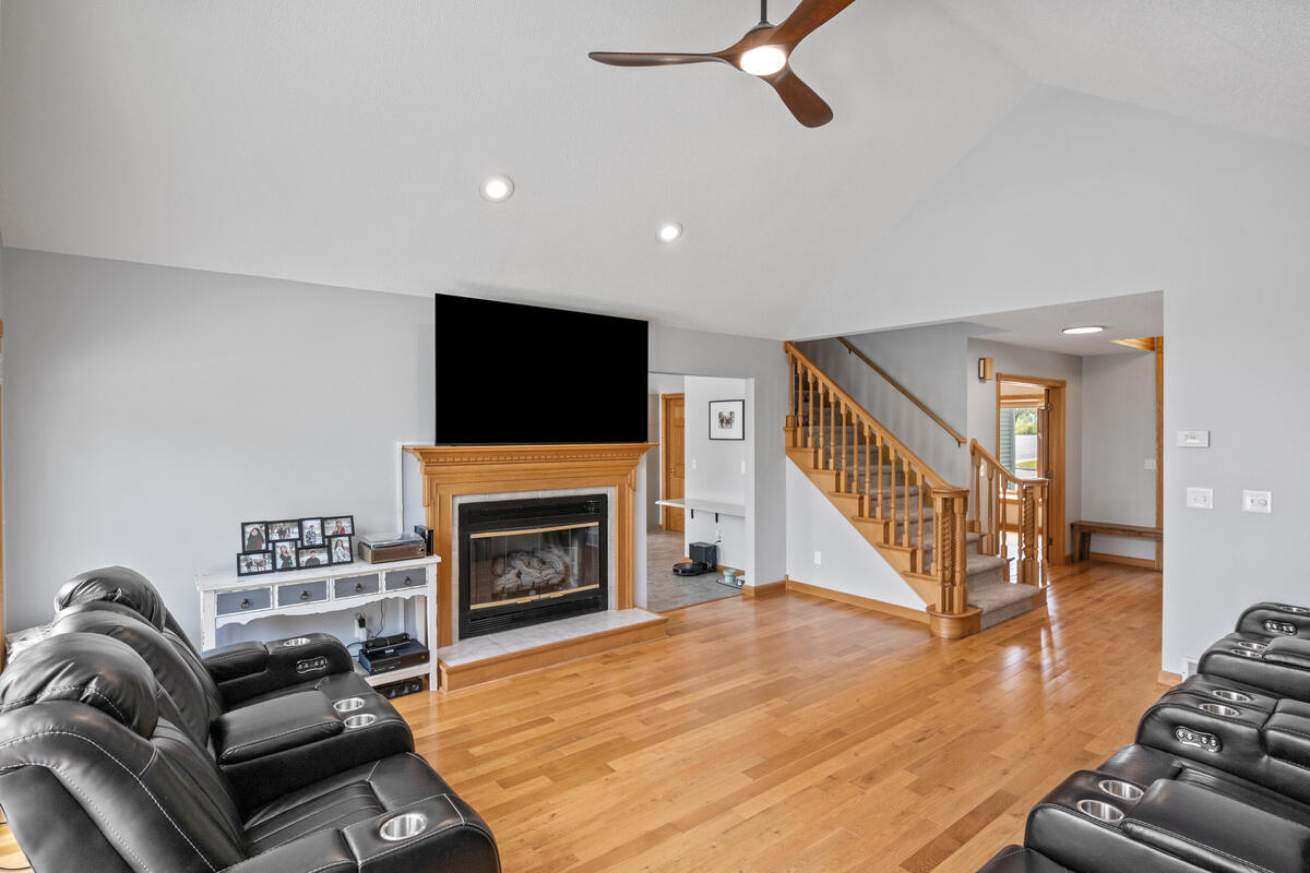 607 Apache Drive Property Photo 6