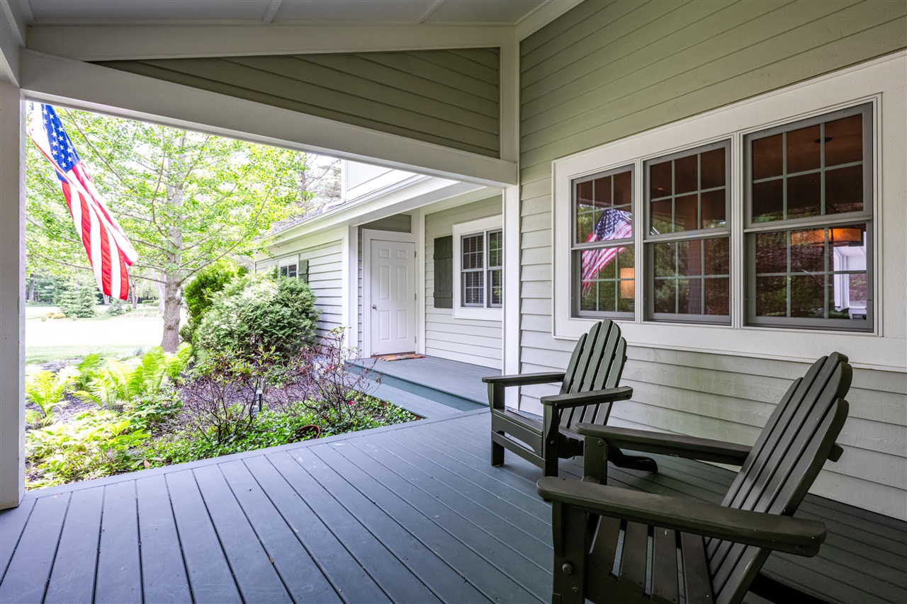 6482 Sweetbriar Court Property Photo 8