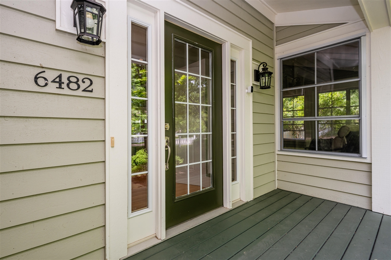 6482 Sweetbriar Court Property Photo 9