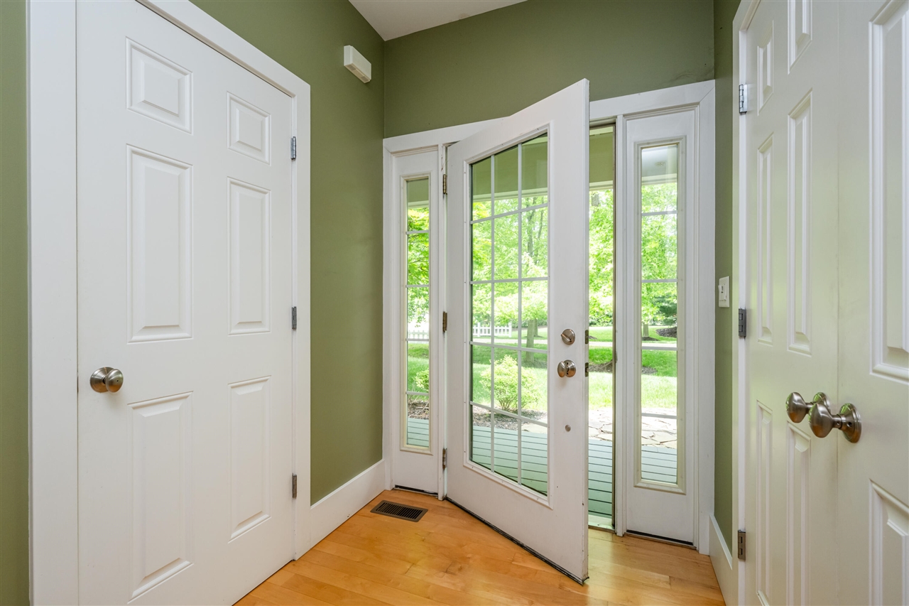 6482 Sweetbriar Court Property Photo 11