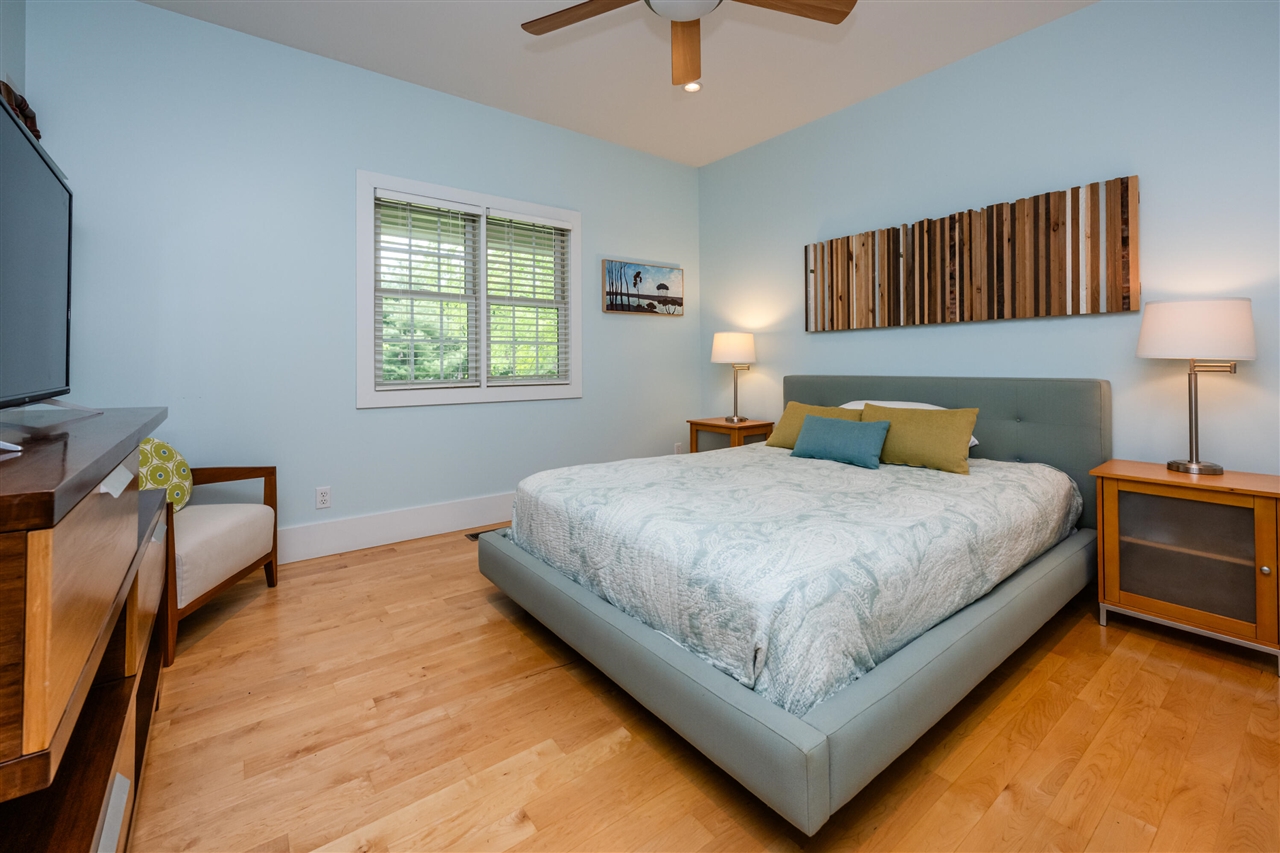 6482 Sweetbriar Court Property Photo 24