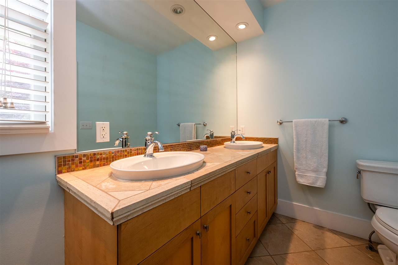 6482 Sweetbriar Court Property Photo 26