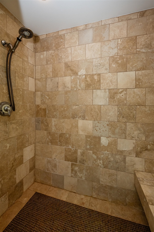 6482 Sweetbriar Court Property Photo 28