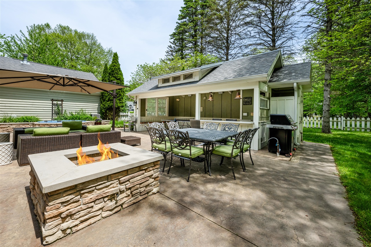 6482 Sweetbriar Court Property Photo 48