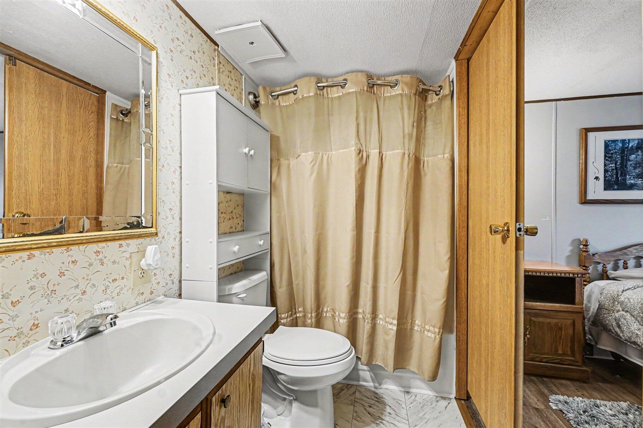 611 Connie Avenue Property Photo 10