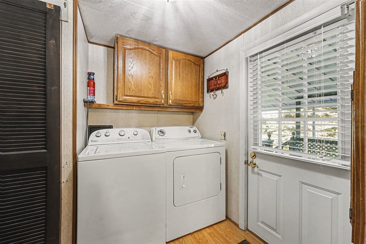 611 Connie Avenue Property Photo 18
