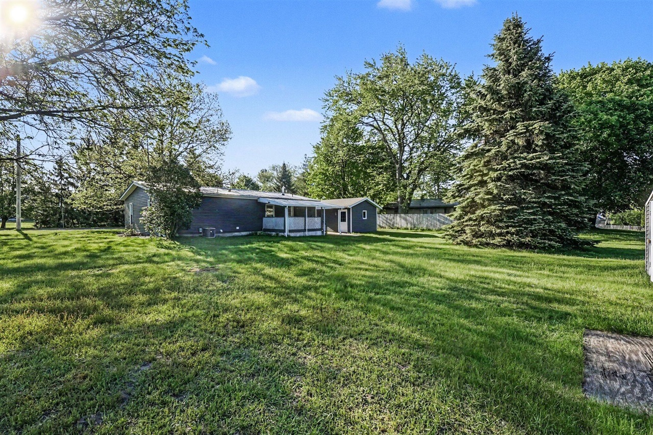 611 Connie Avenue Property Photo 20