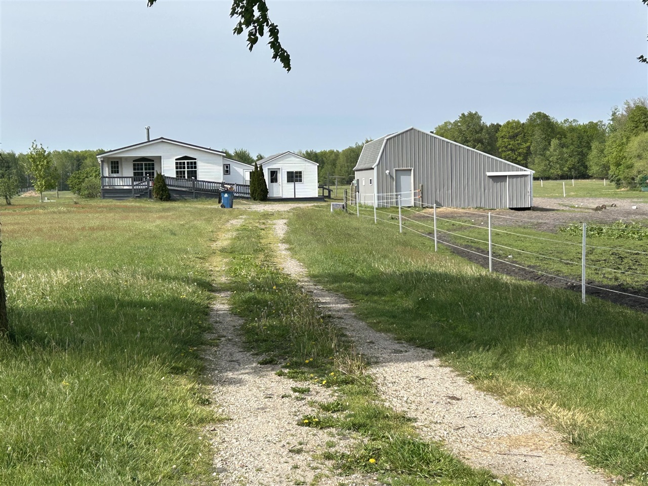 4249 W 80th Street Property Photo 1