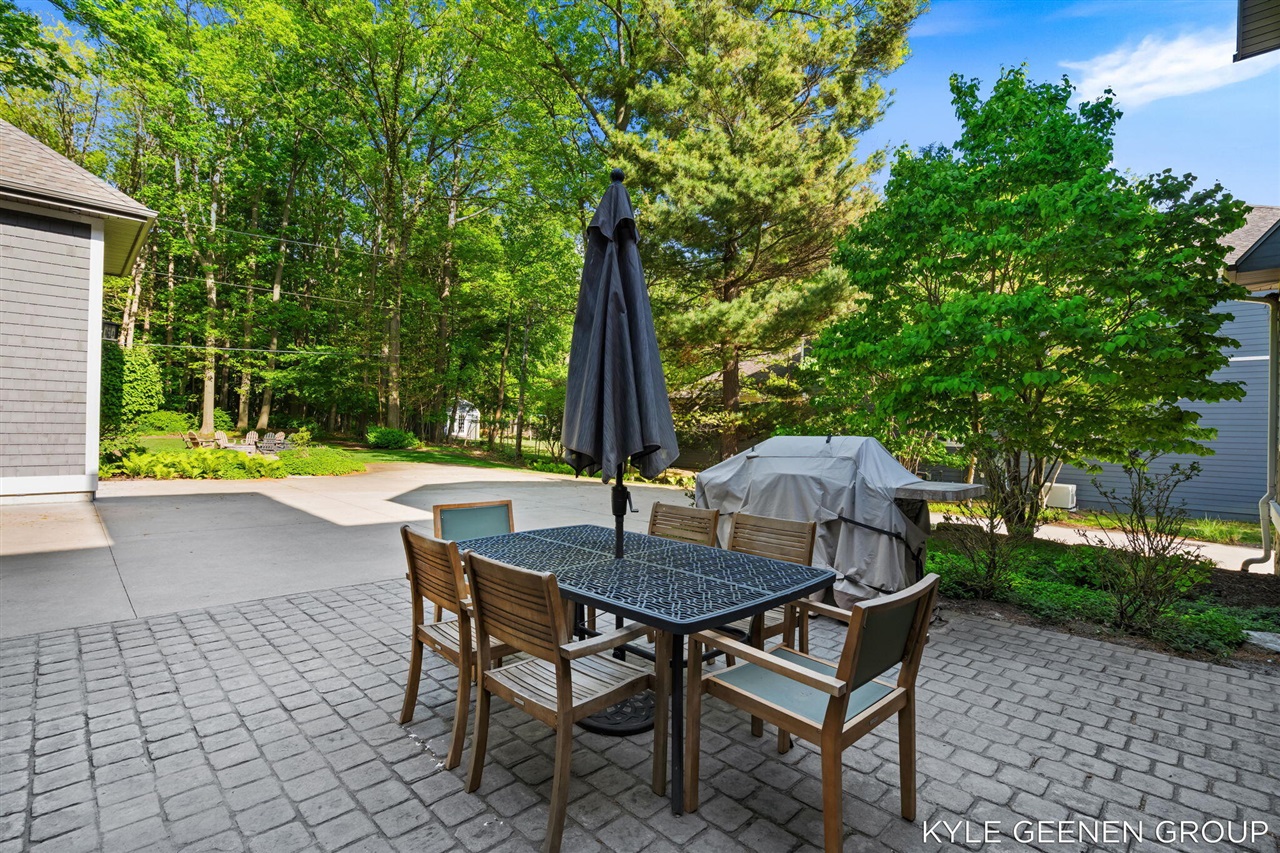 2817 Lakeshore Drive Property Photo 19