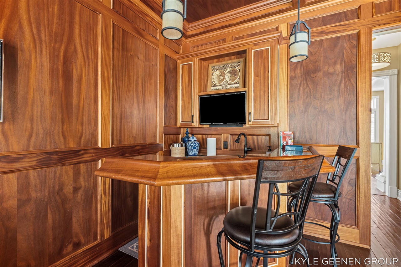 2817 Lakeshore Drive Property Photo 38