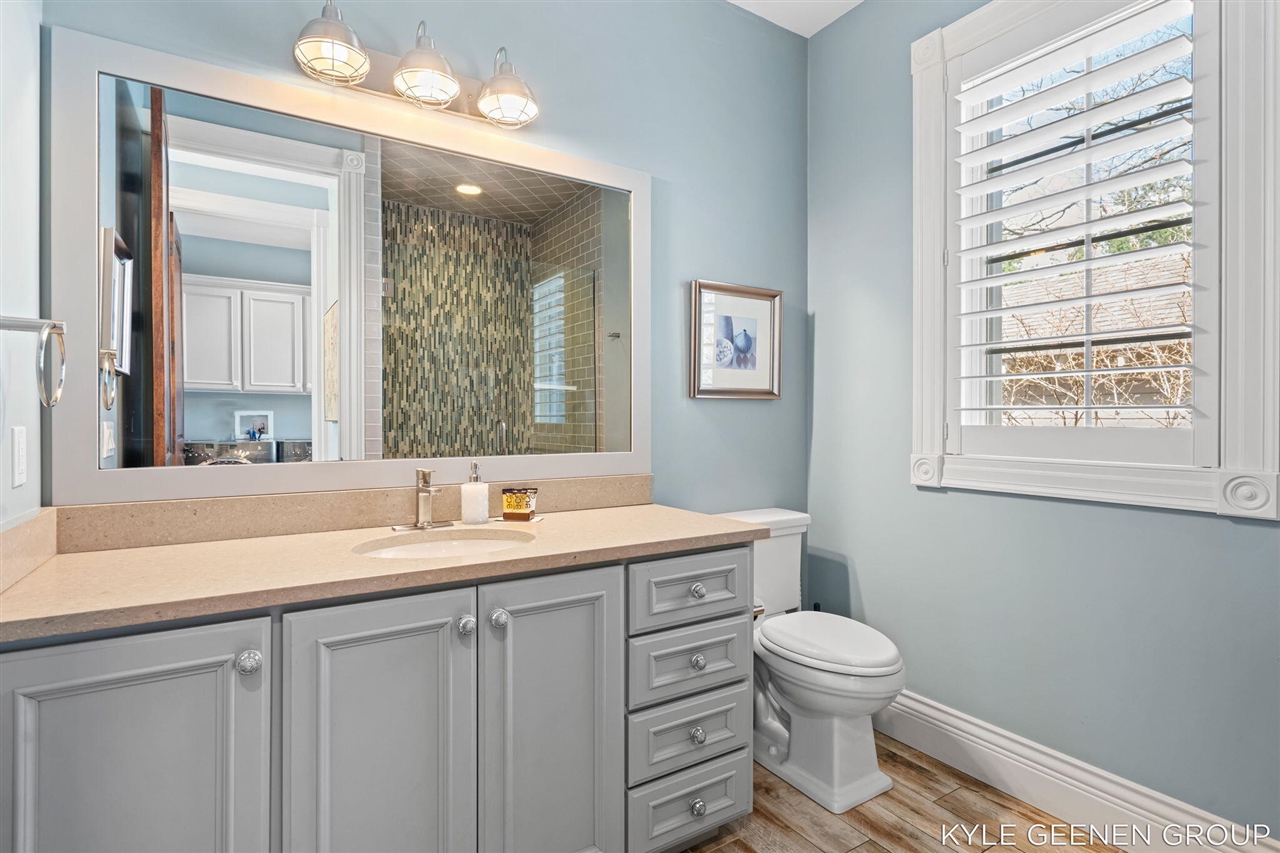 2817 Lakeshore Drive Property Photo 41