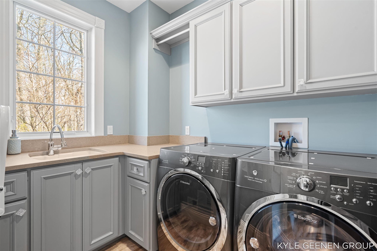2817 Lakeshore Drive Property Photo 43
