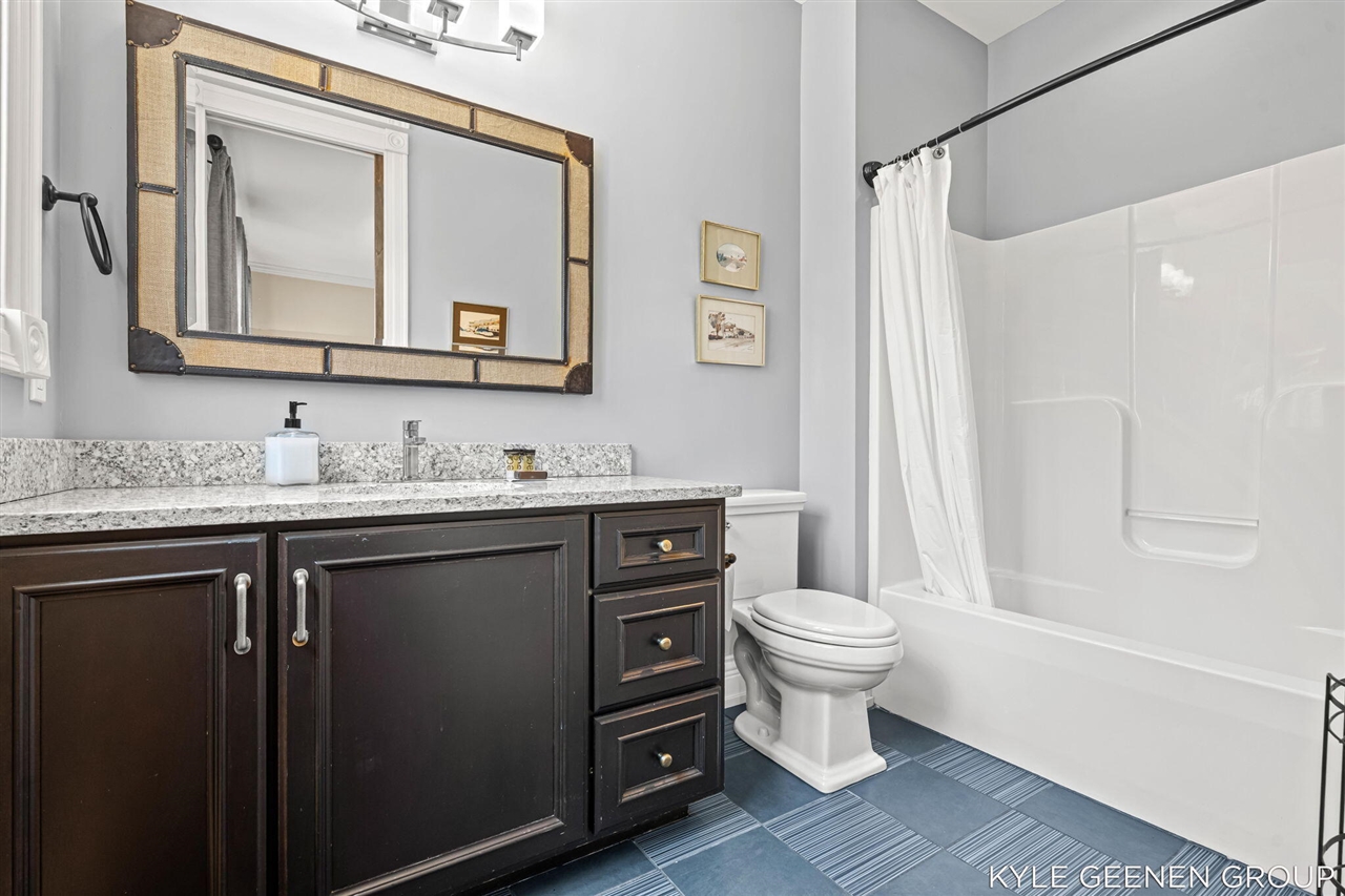 2817 Lakeshore Drive Property Photo 49