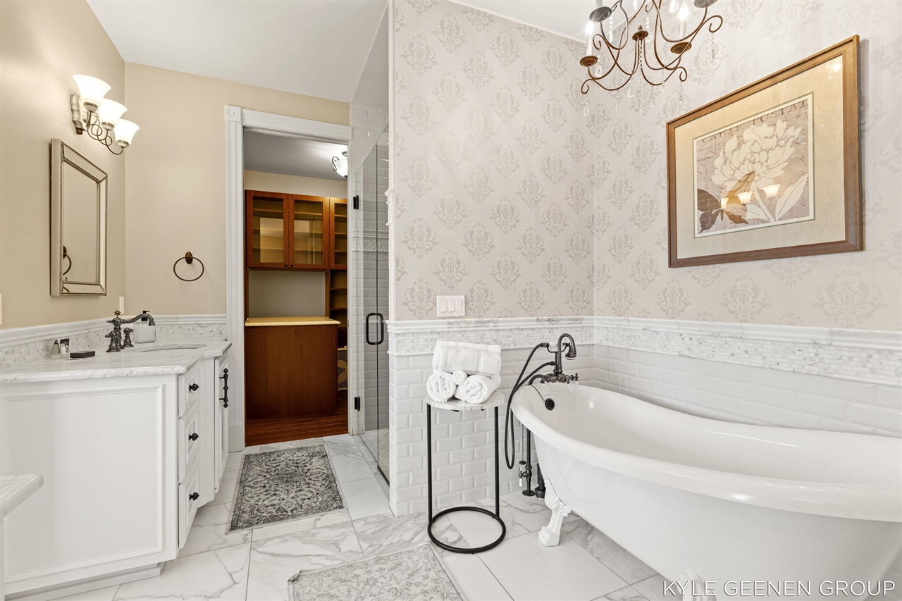2817 Lakeshore Drive Property Photo 53