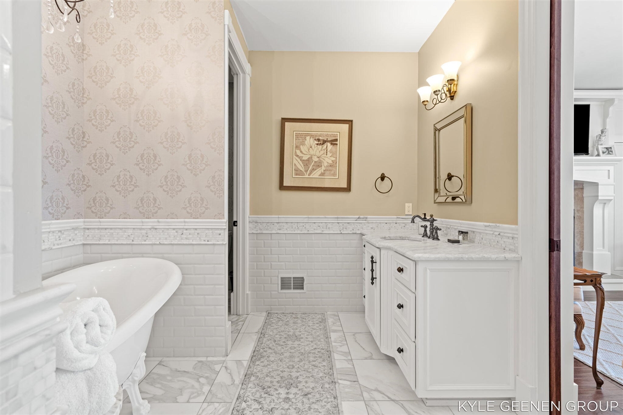 2817 Lakeshore Drive Property Photo 55
