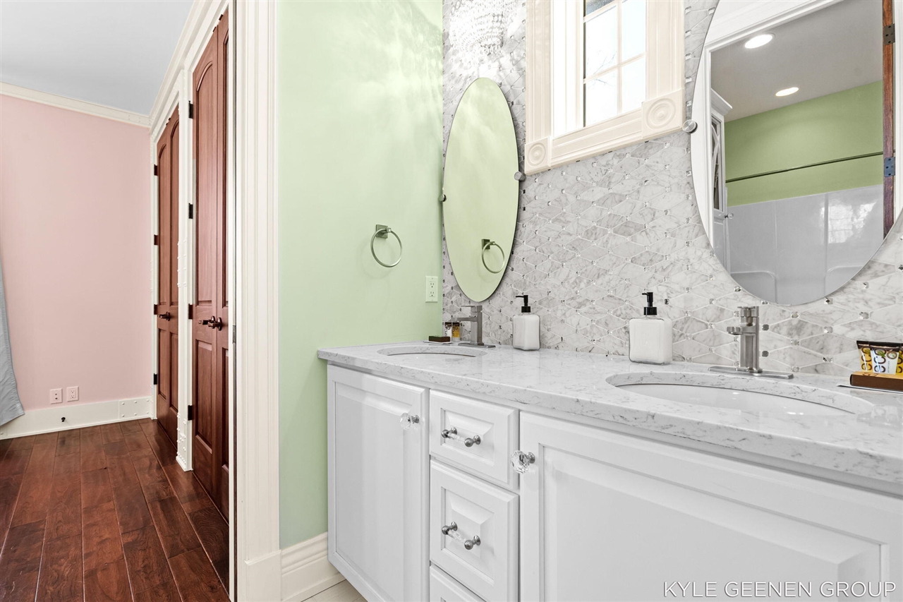 2817 Lakeshore Drive Property Photo 60