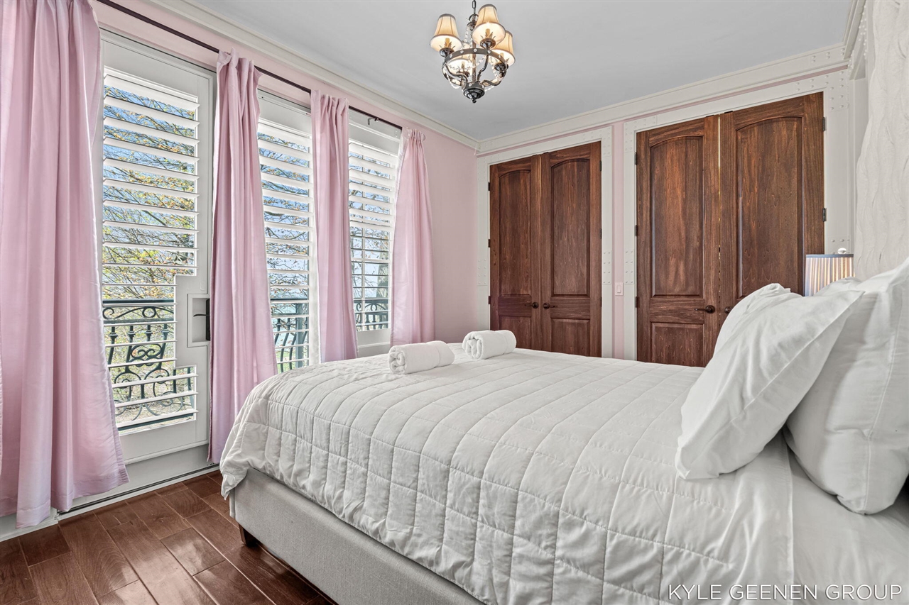 2817 Lakeshore Drive Property Photo 63