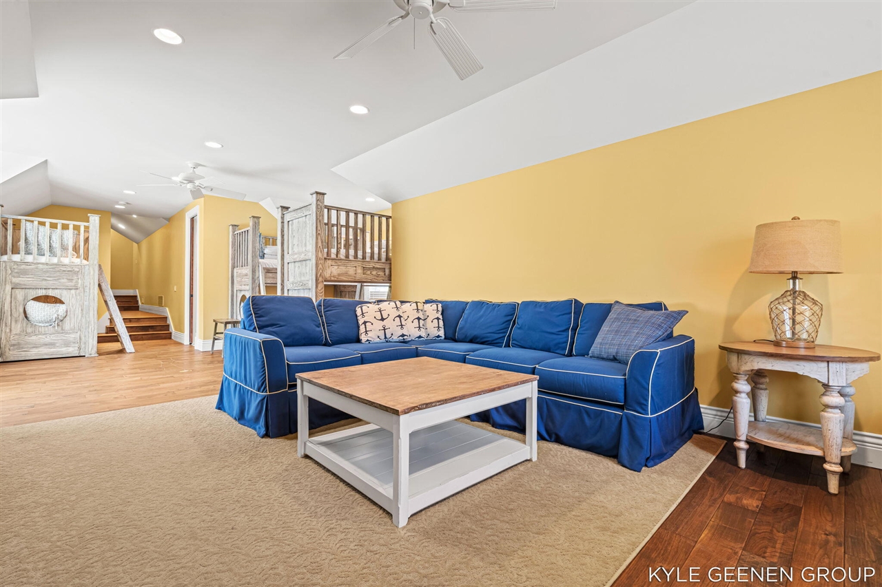 2817 Lakeshore Drive Property Photo 65