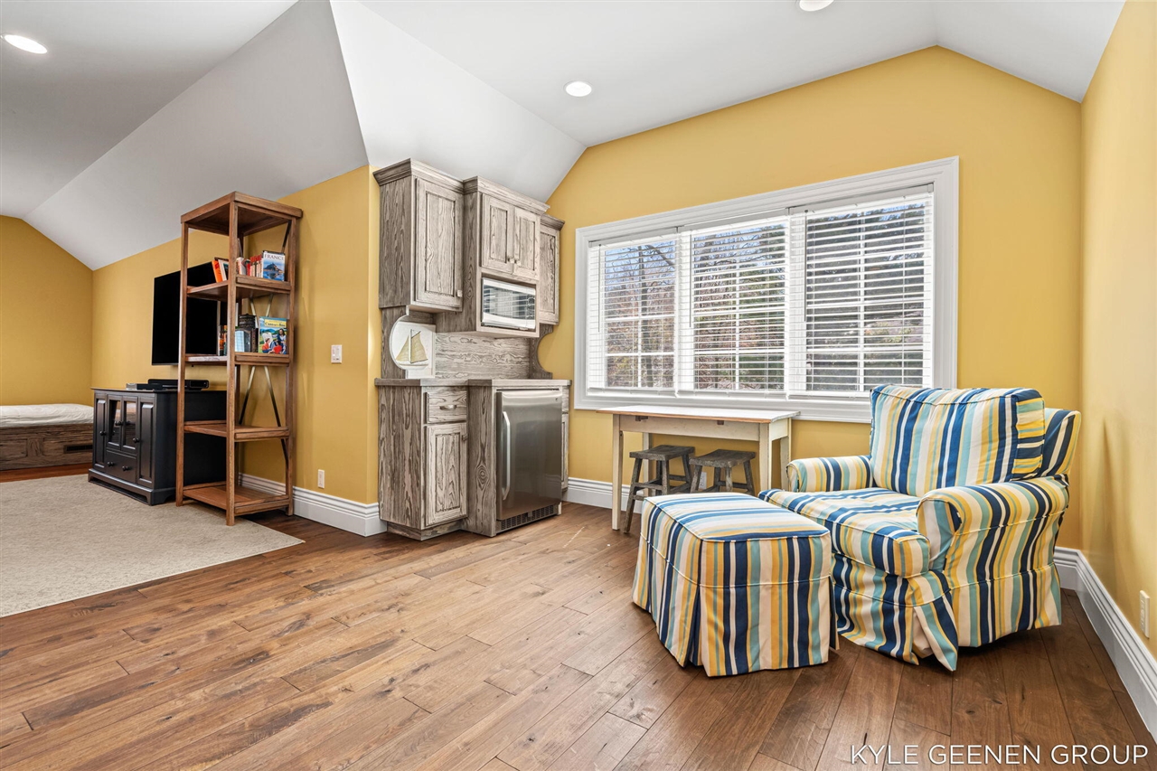 2817 Lakeshore Drive Property Photo 68