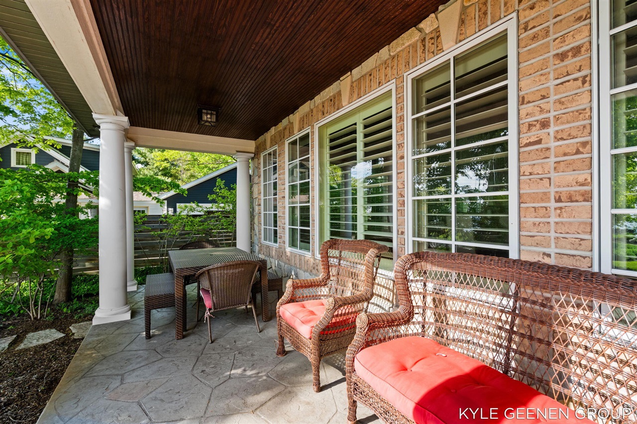 2817 Lakeshore Drive Property Photo 94