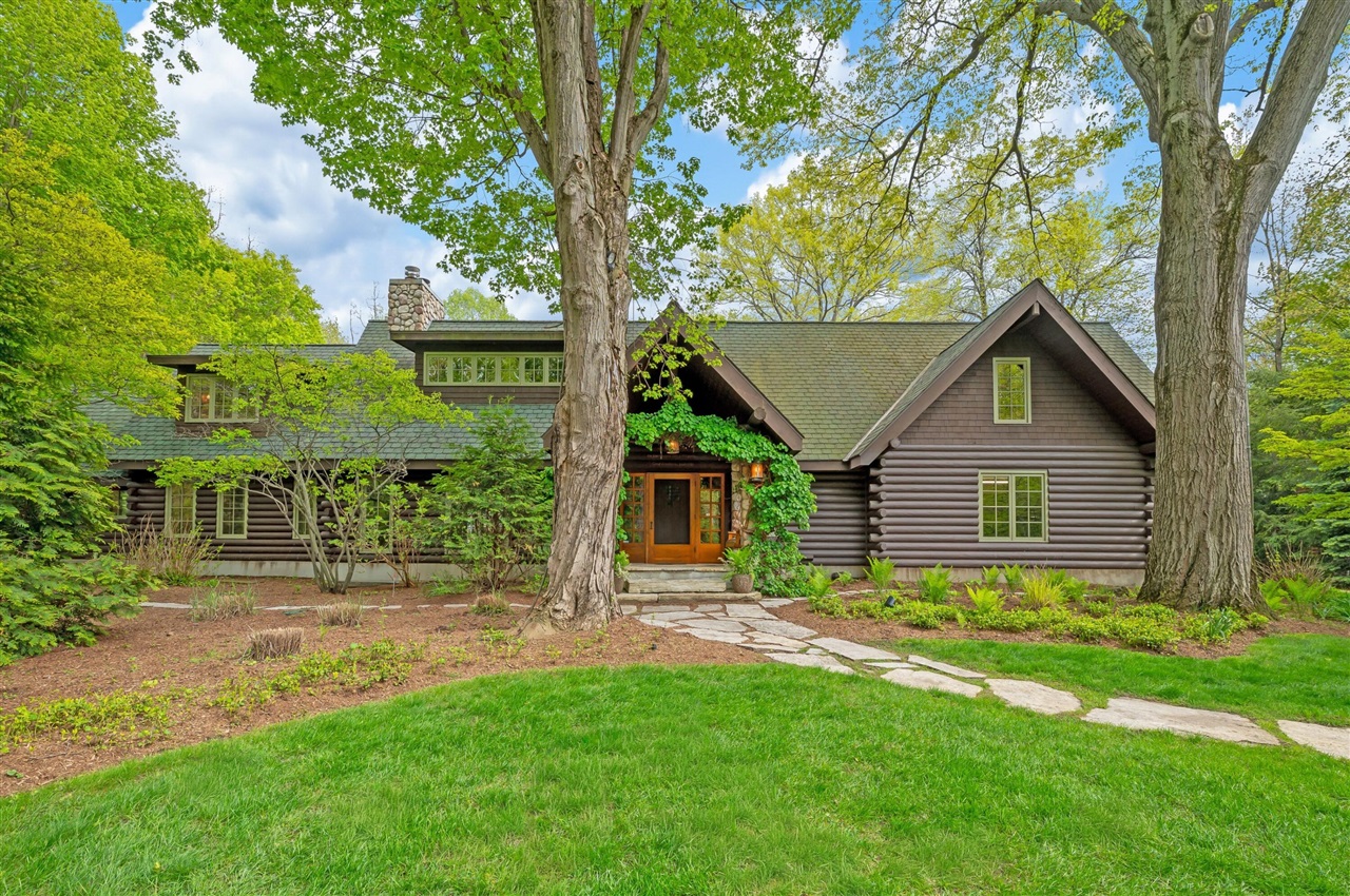 14657 Lakeshore Road Property Photo 6
