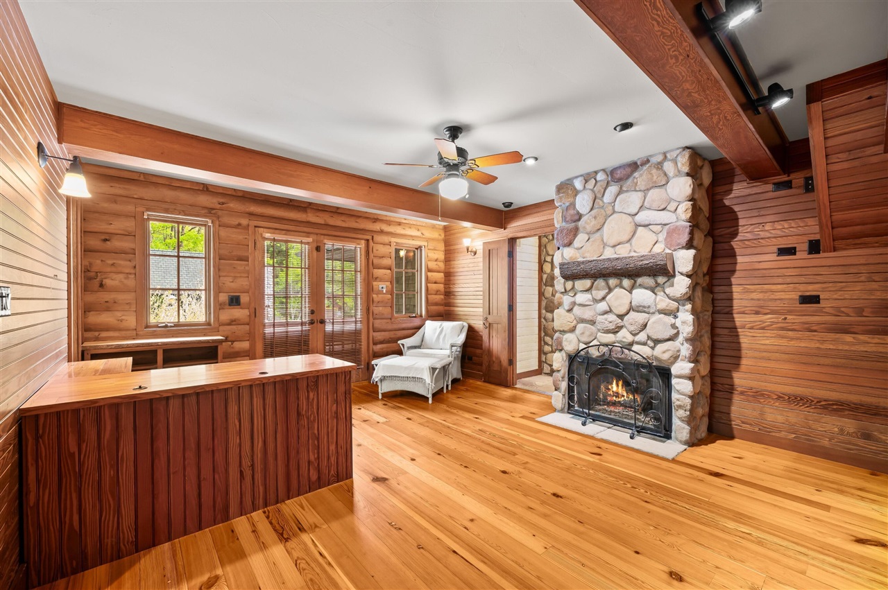 14657 Lakeshore Road Property Photo 21