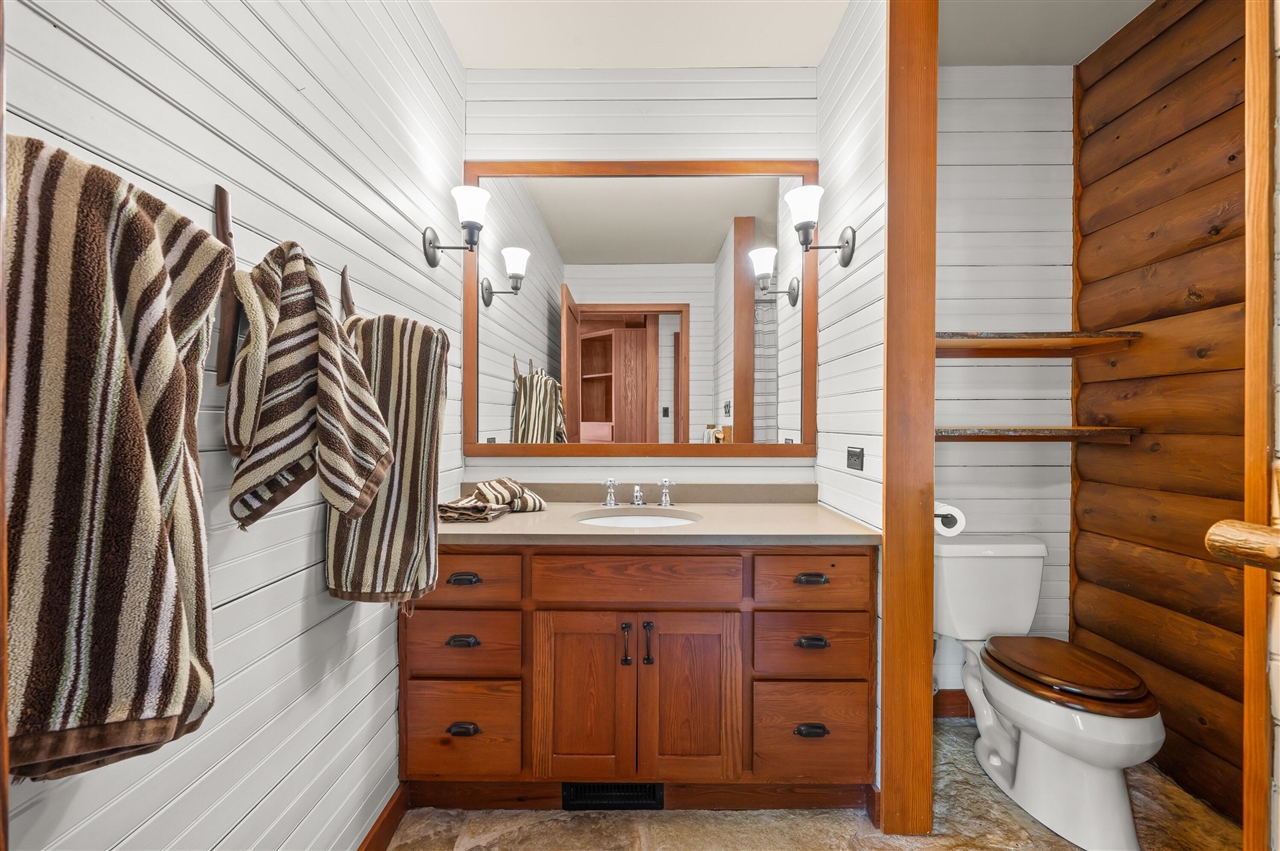 14657 Lakeshore Road Property Photo 32