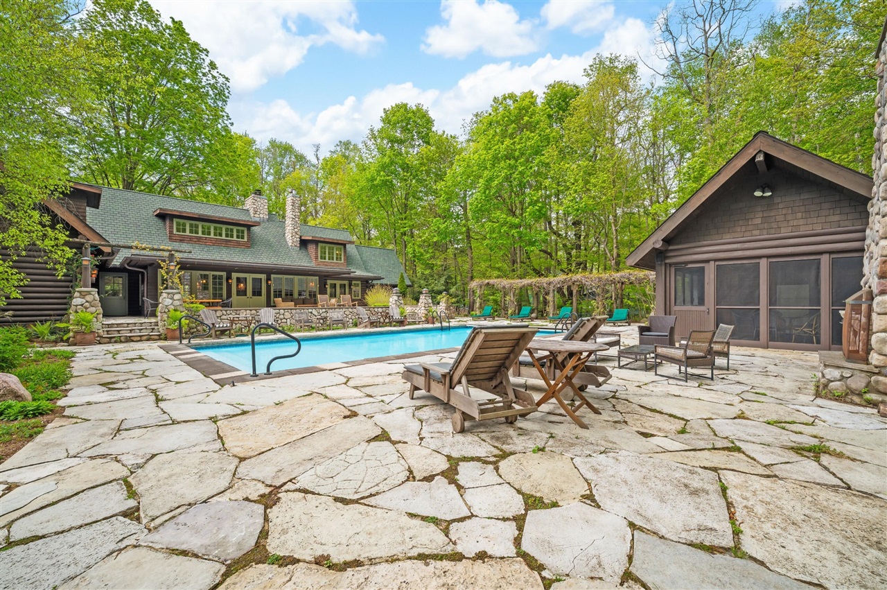 14657 Lakeshore Road Property Photo 64